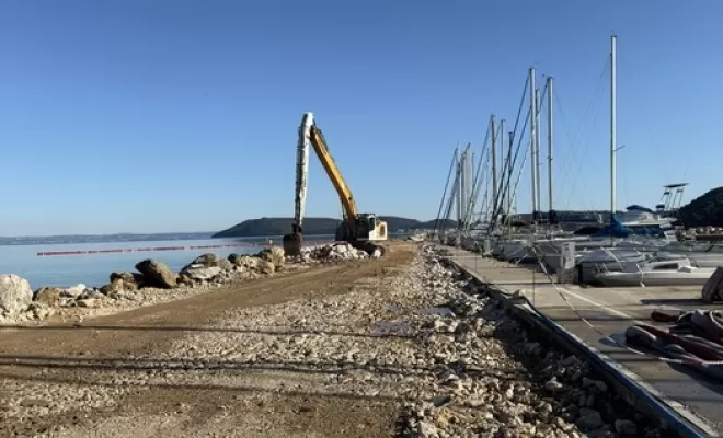 Travaux d'extension du port des Heures Claires à Istres, Alpes-Maritimes, Pierre Louis Ingénieurs Conseils